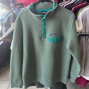 Patagonia green sweater